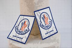 4 ملونة 0.5mm الشاشة المطبوعة الملصقات الشفافة TPU للملابس