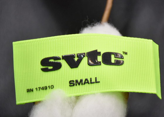 خياطة على شعار العلامة التجارية المخصصة تسميات الملابس سيليكون قابل للغسل 3D المطبوعة