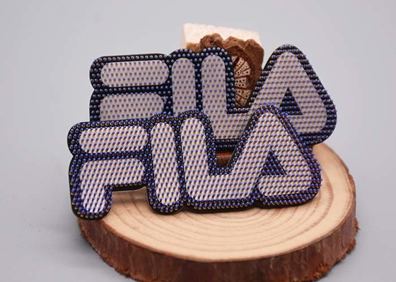 شاشة خلفية مطاطية من السيليكون مطبوعة بقع 0.8 مم 2.0 مم للملابس الجاهزة