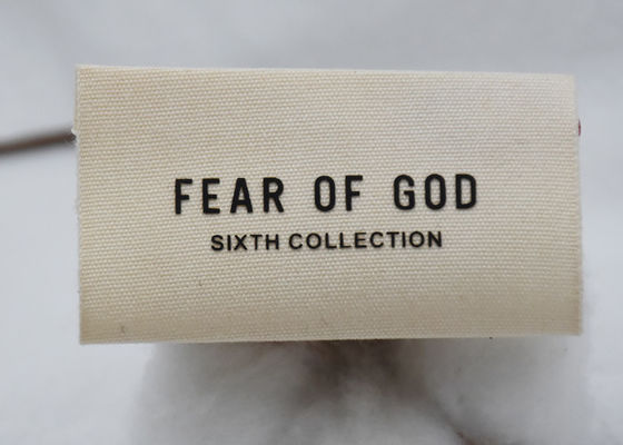 علامات وتسميات تي شيرت مخصصة للملابس ODM Oeko سيليكون